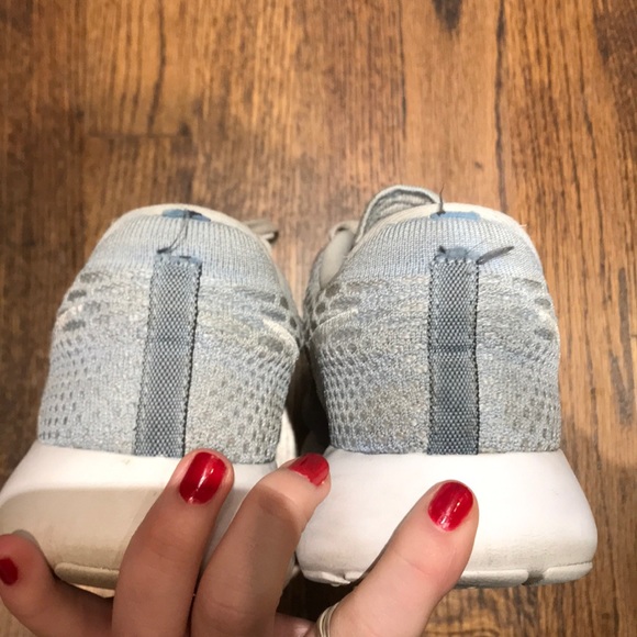 Light blue, special edition Nike Roshe - Picture 4 of 4